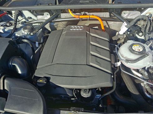 Used 2023 Audi Q5 e Premium Plus w/ Premium Plus Package image 28