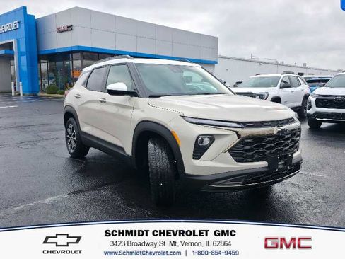 New 2026 Chevrolet TrailBlazer ACTIV w/ Convenience Package image 3