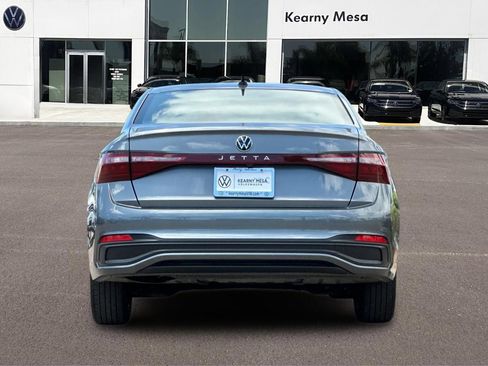Used 2025 Volkswagen Jetta Sport FWD image 5