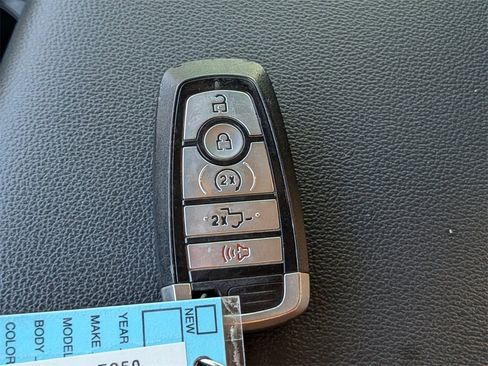 Used 2023 Ford F250 Lariat w/ Lariat Ultimate Package image 32