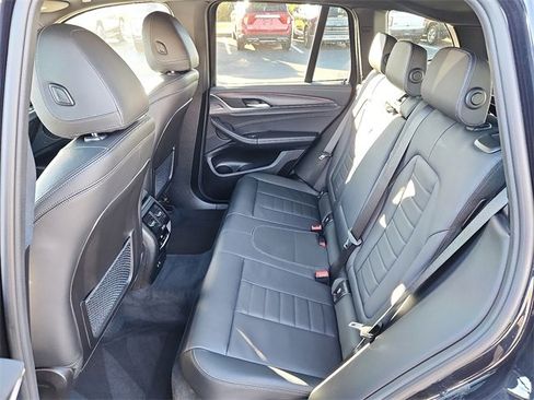 Used 2022 BMW X3 M40i image 10