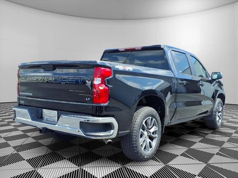 Used 2024 Chevrolet Silverado 1500 LT AWD/4WD image 28