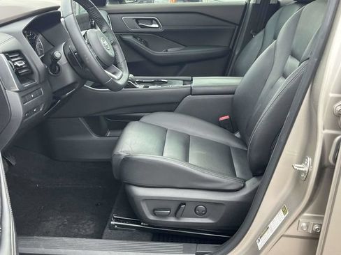 Used 2021 Nissan Rogue SL w/ Premium Package FWD image 13