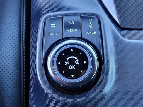 Used 2018 Nissan GT-R Premium image 18