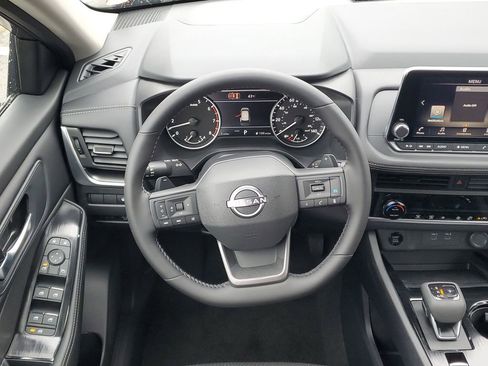 New 2026 Nissan Rogue SV AWD/4WD image 25