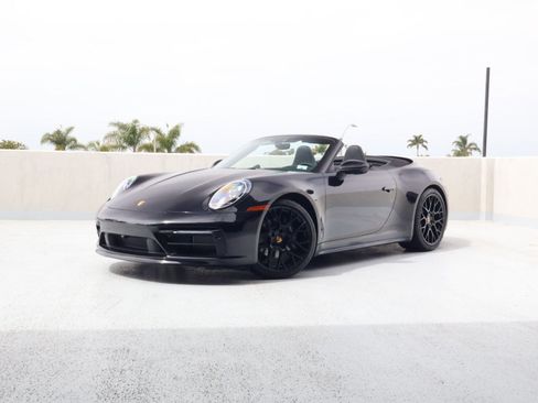 Certified 2024 Porsche 911 Carrera RWD image 5