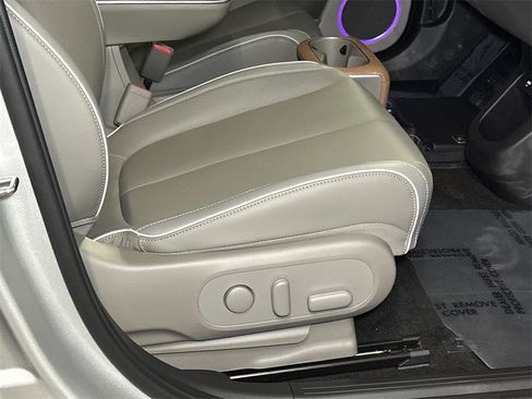 Used 2024 Hyundai Ioniq 5 Limited image 14