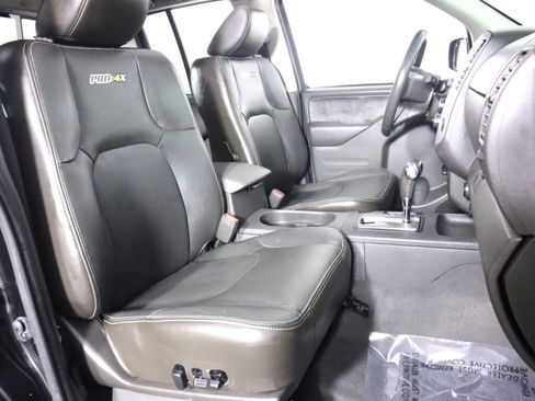 Used 2019 Nissan Frontier PRO-4X AWD/4WD image 38