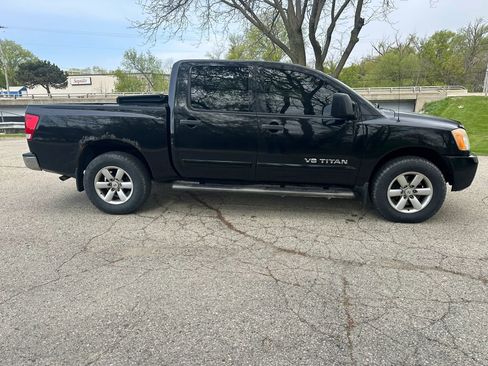 Used 2008 Nissan Titan SE AWD/4WD image 5