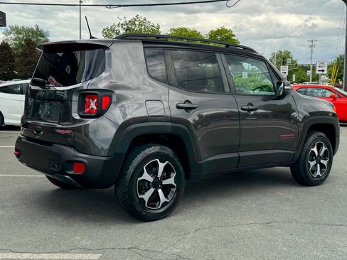 Used 2019 Jeep Renegade Trailhawk w/ UConnect 8.4 Nav Group AWD/4WD image 4