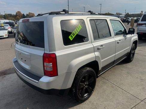 Used 2013 Jeep Patriot Sport image 5