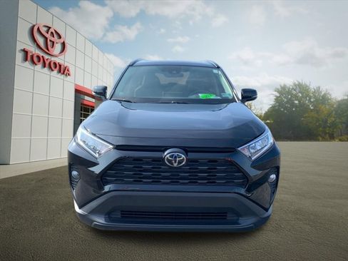 Used 2020 Toyota RAV4 XLE Premium AWD/4WD image 8