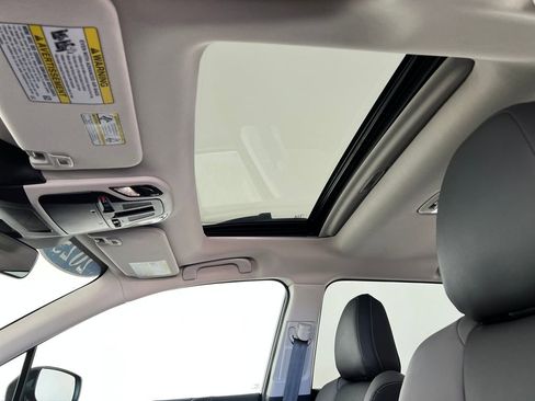 Certified 2025 Subaru Outback Onyx Edition AWD/4WD image 23