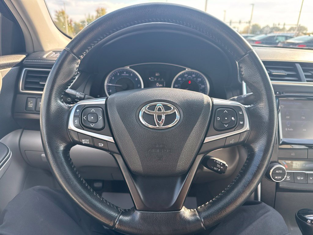 Used 2016 Toyota Camry XLE w/ Moonroof Package FWD image 12