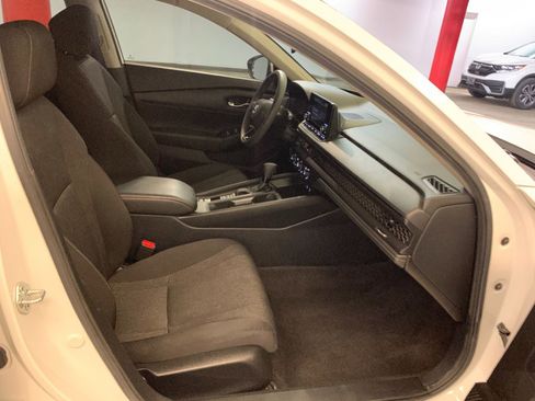 Used 2025 Honda Accord LX image 44