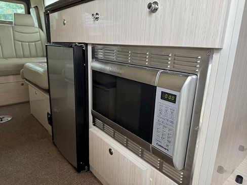 Used 2012 Mercedes-Benz Sprinter 3500 image 31