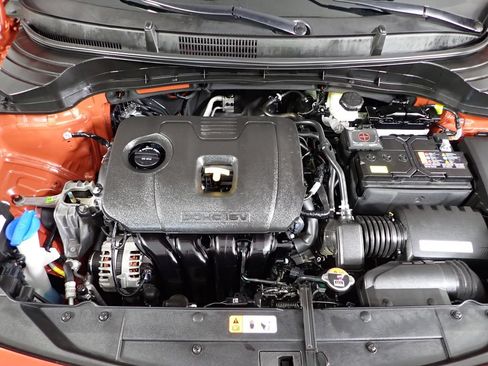 Used 2025 Kia Soul LX FWD image 38