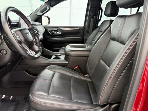 Used 2024 Chevrolet Suburban RST w/ Luxury Package AWD/4WD image 15