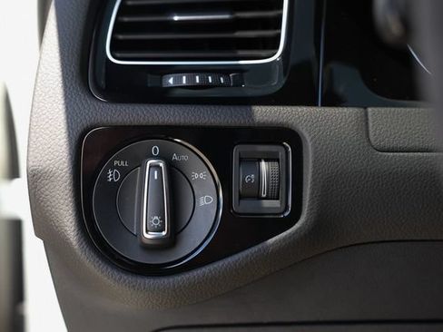 Used 2021 Volkswagen GTI SE FWD image 49