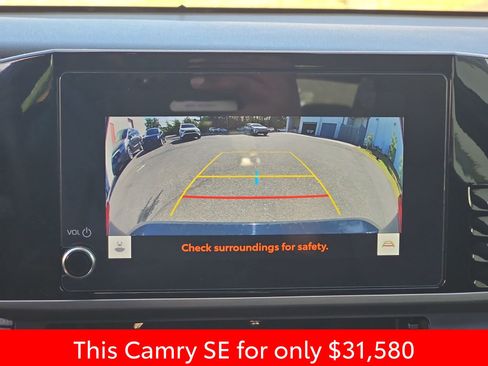 Used 2025 Toyota Camry SE w/ Convenience Package FWD image 28