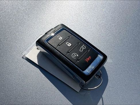 Used 2023 Jeep Grand Cherokee L Laredo AWD/4WD image 9