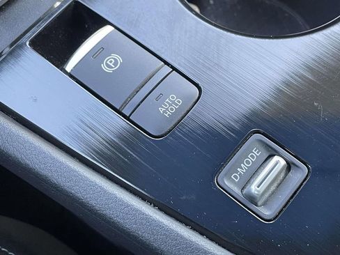 Used 2024 Nissan Rogue SL image 29