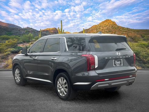 Used 2023 Hyundai Palisade SEL w/ Cargo Package FWD image 6