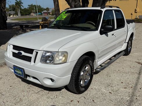 Used 2005 Ford Explorer Sport Trac XLT RWD image 3