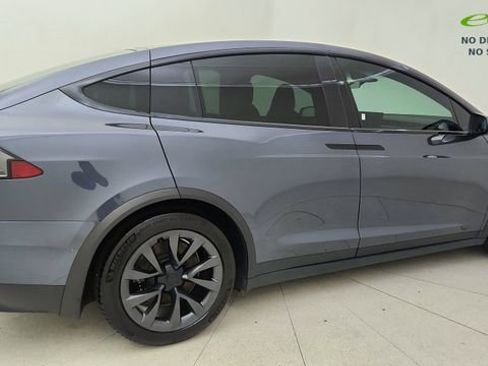 Used 2022 Tesla Model X AWD/4WD image 6