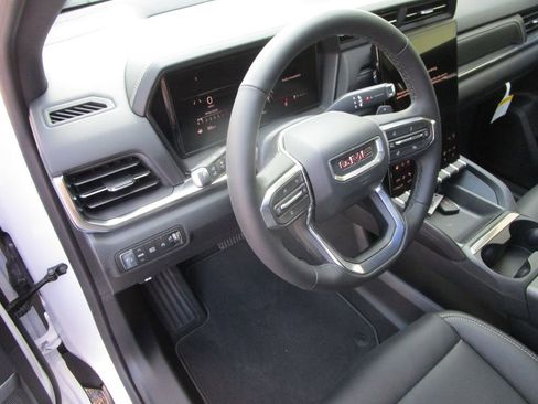 New 2026 GMC Terrain Elevation w/ Elevation Premium Package image 24