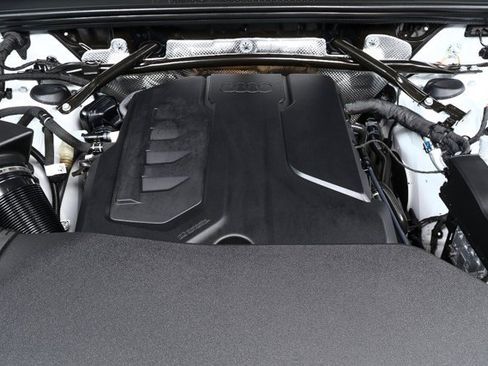 Certified 2025 Audi Q5 Premium w/ Convenience Package image 34