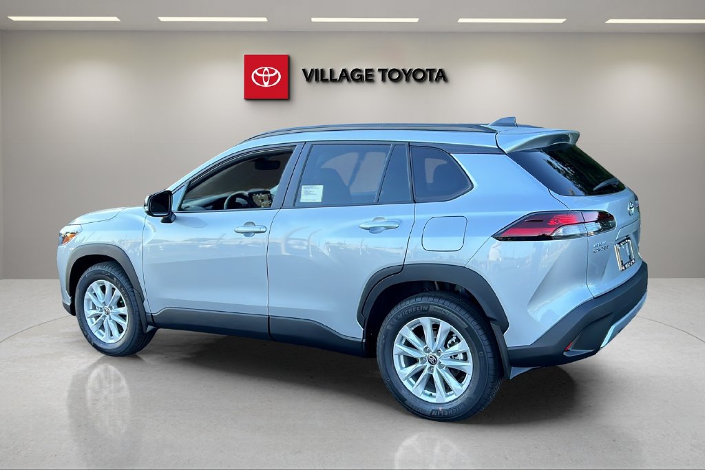 New 2026 Toyota Corolla Cross LE FWD image 3