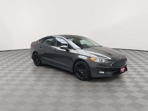 Used 2019 Ford Fusion SE w/ Equipment Group 151A image 31