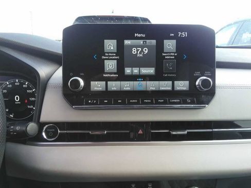 Used 2024 Mitsubishi Outlander SEL AWD/4WD image 4