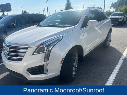 Used 2017 Cadillac XT5 Luxury w/ Driver Awareness Package FWD image 3