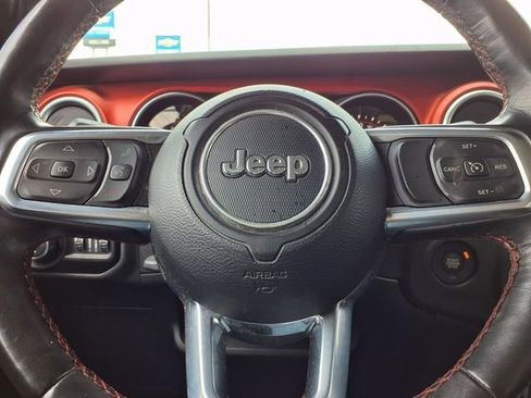 Used 2020 Jeep Gladiator Rubicon AWD/4WD image 17