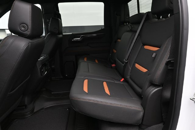 New 2026 GMC Sierra 1500 AT4 w/ AT4 Premium Package AWD/4WD image 11