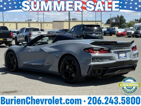 Used 2025 Chevrolet Corvette E-Ray w/ Stealth Interior Trim Package AWD/4WD image 5