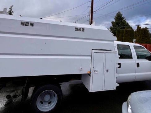 Used 2015 Ford F550 4x4 Crew Cab Super Duty image 6