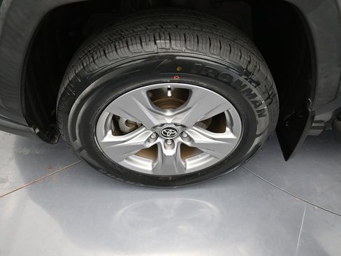 Certified 2022 Toyota RAV4 XLE image 23