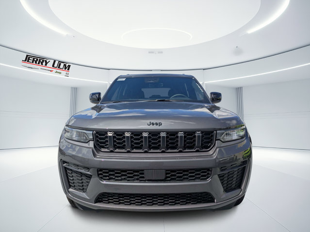 New 2026 Jeep Grand Cherokee Altitude RWD image 8