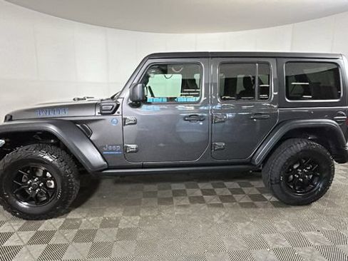 Used 2024 Jeep Wrangler Unlimited AWD/4WD image 5