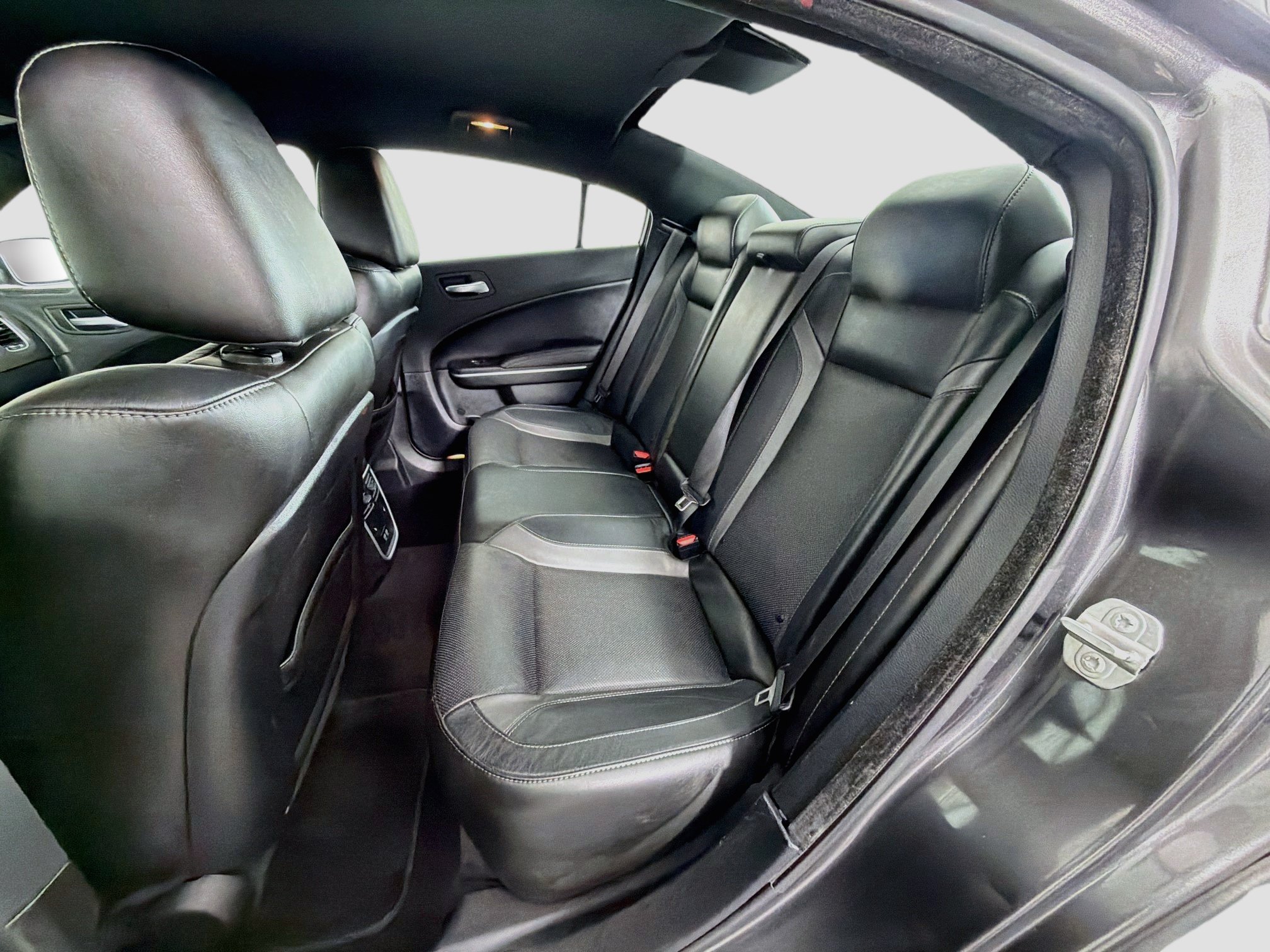 Used 2021 Dodge Charger SXT w/ Leather Interior Group RWD image 27