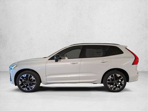 New 2026 Volvo XC60 B5 Plus w/ Climate Package image 10