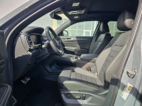 New 2026 Volkswagen Atlas Cross Sport SEL R-Line AWD/4WD image 10