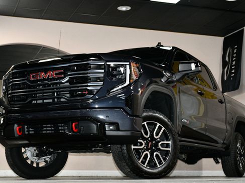 Used 2025 GMC Sierra 1500 AT4 w/ AT4 Premium Package image 84