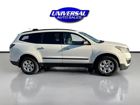Used 2015 Chevrolet Traverse LS image 8