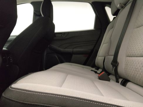 Used 2025 Ford Escape Active AWD/4WD image 18