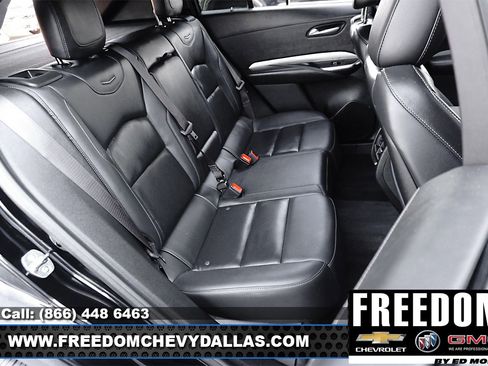 Used 2025 Cadillac XT4 Premium Luxury image 12