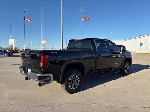 Used 2024 GMC Sierra 3500 SLE w/ SLE Value Package image 3